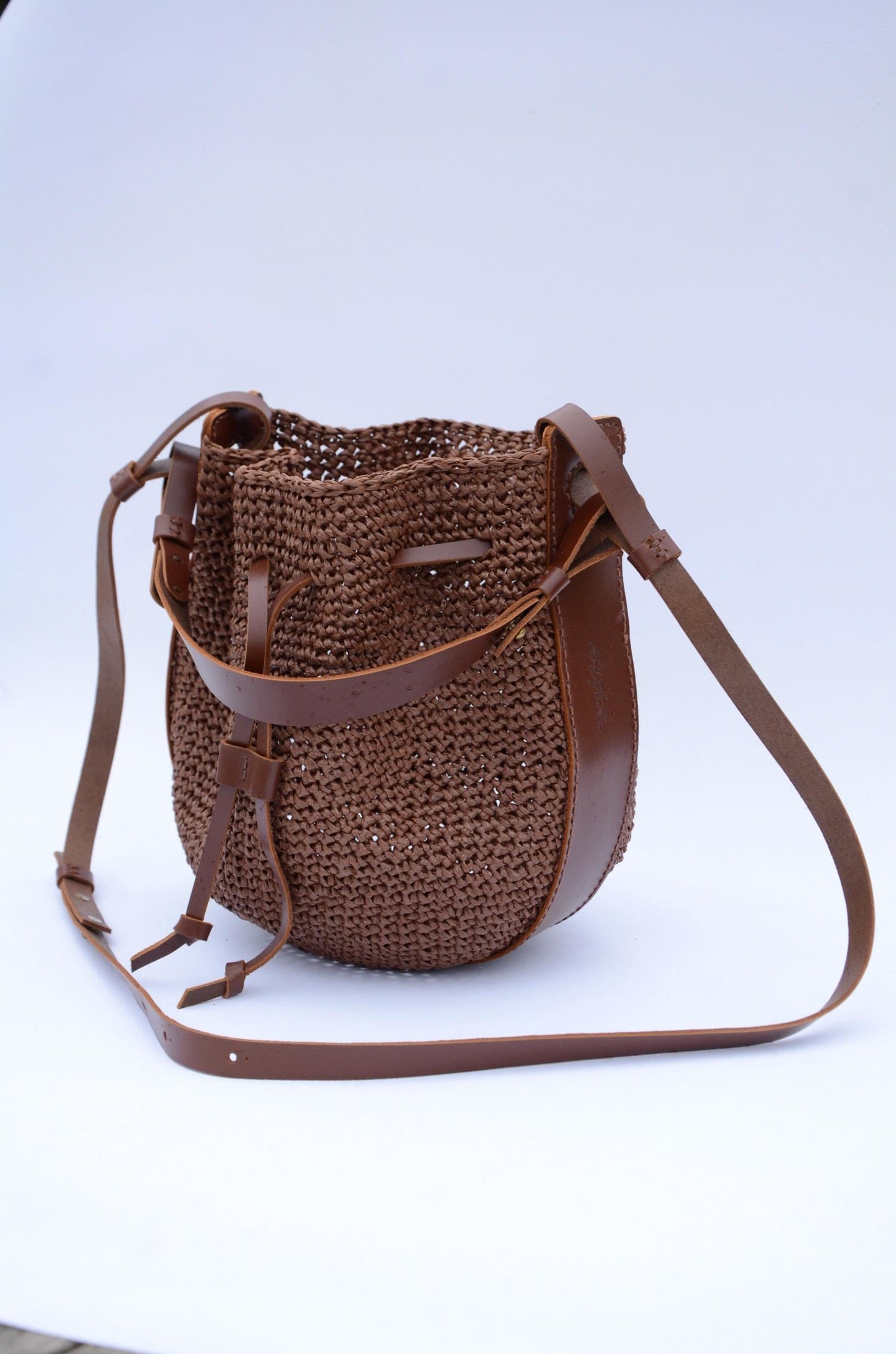 Handmade Crochet Raffia Crossbody Bucket Bag: Small Woven Shoulder Bag