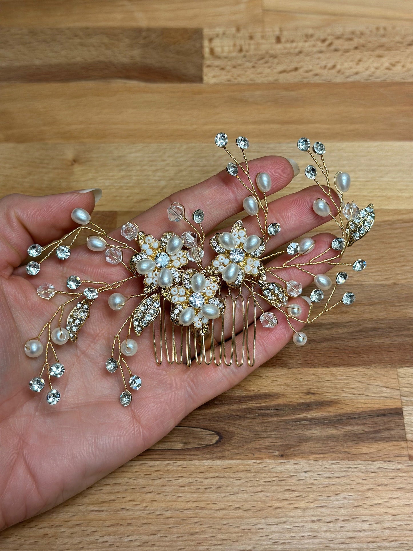 Floral Hair Comb Crystal Bridal Hair Comb Floral Bridal Hair Accessory Pearl Hair Comb Bridal Hair Piece Wedding Hair Accessory