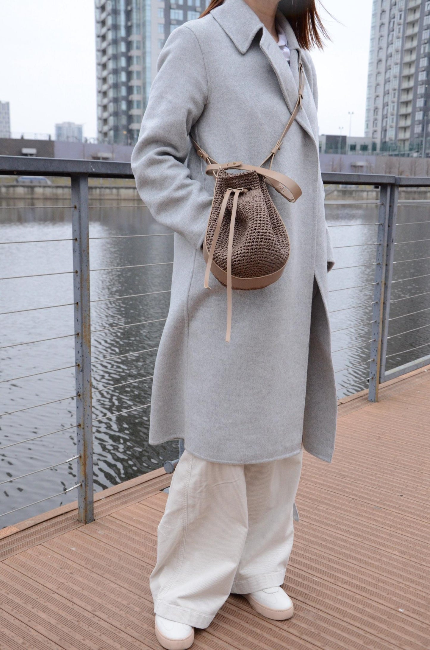 Handmade Crochet Raffia Crossbody Bucket Bag: Small Woven Shoulder Bag