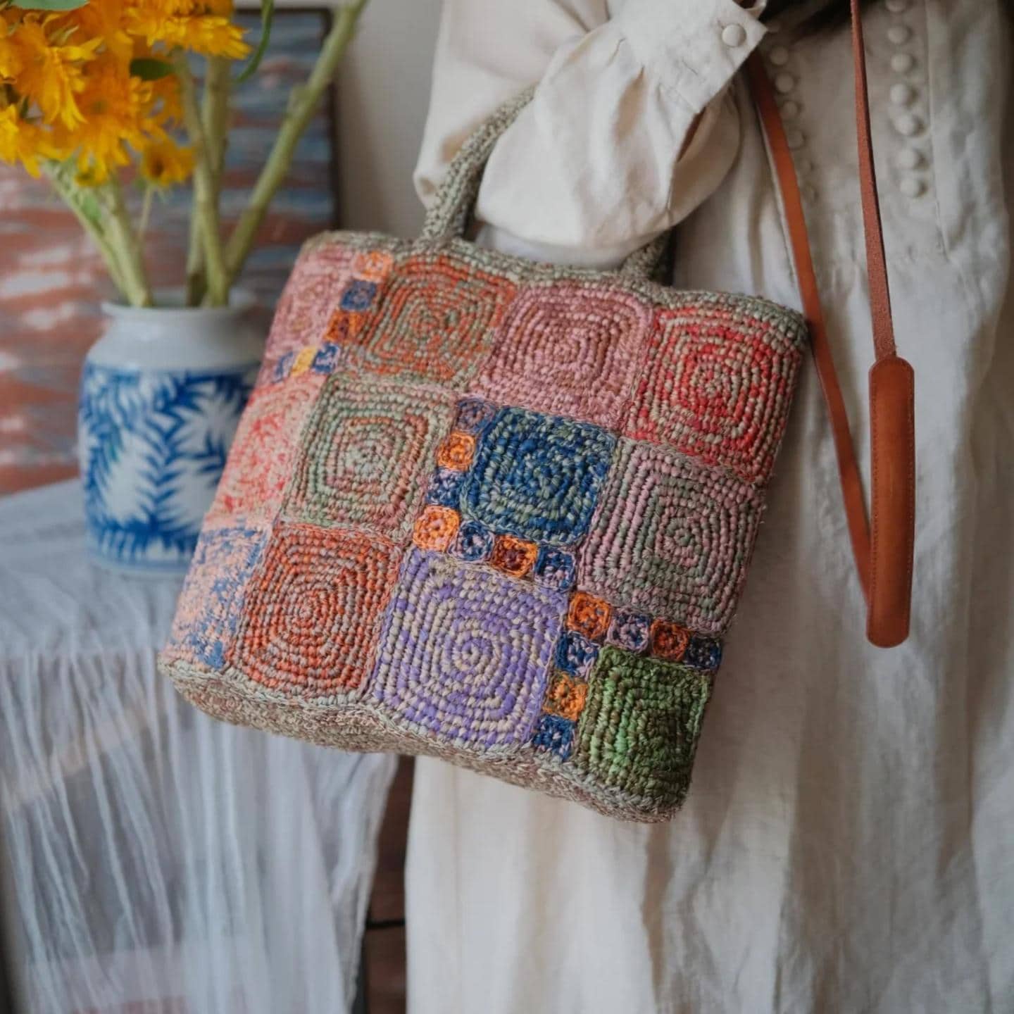 Artisan Raffia Patchwork Tote, Handcrafted Crochet Beach Bag, Sturdy Woven Purse with Cotton Lining, Unique Gift for Her, Gift for her