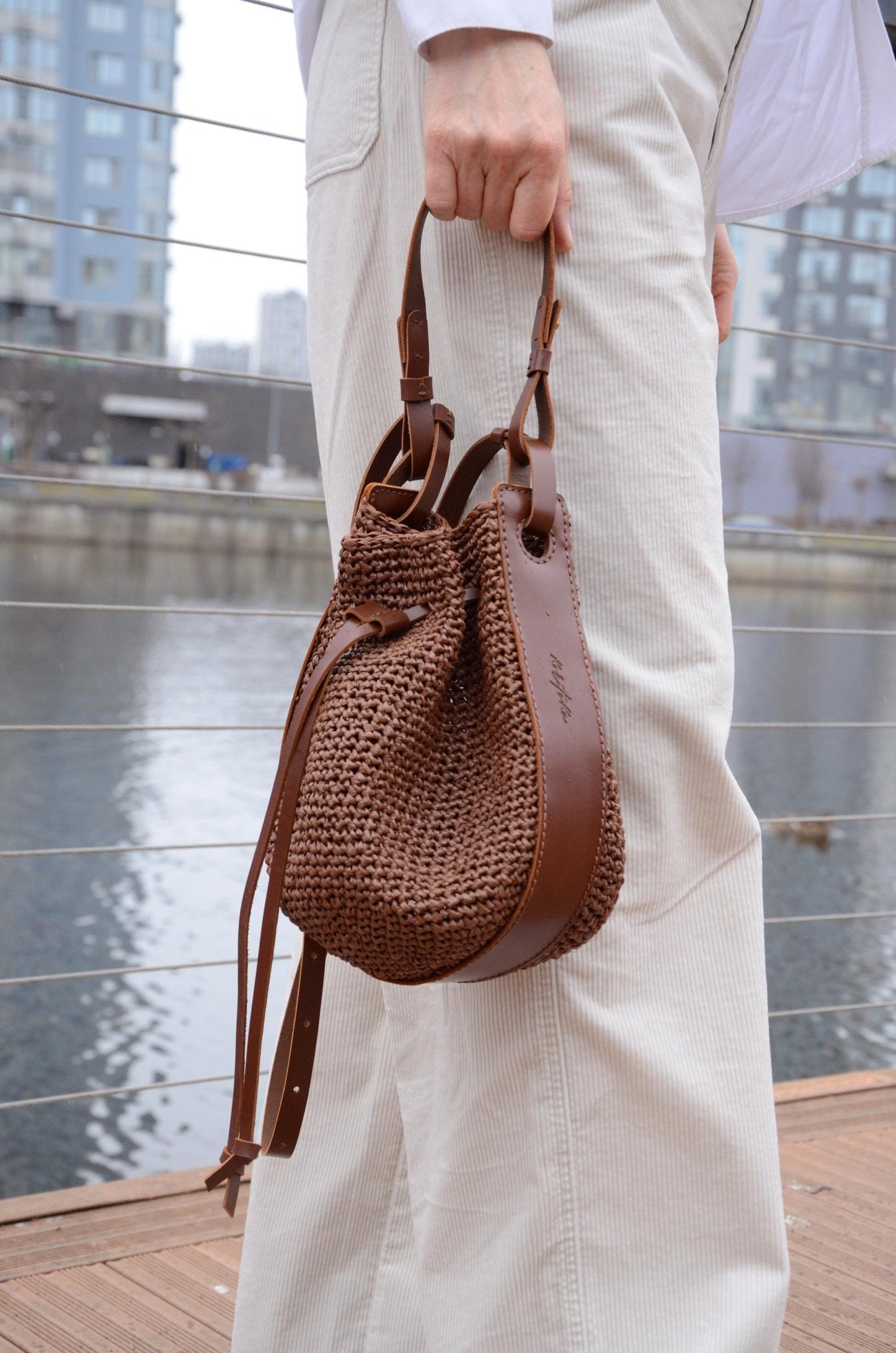 Handmade Crochet Raffia Crossbody Bucket Bag: Small Woven Shoulder Bag