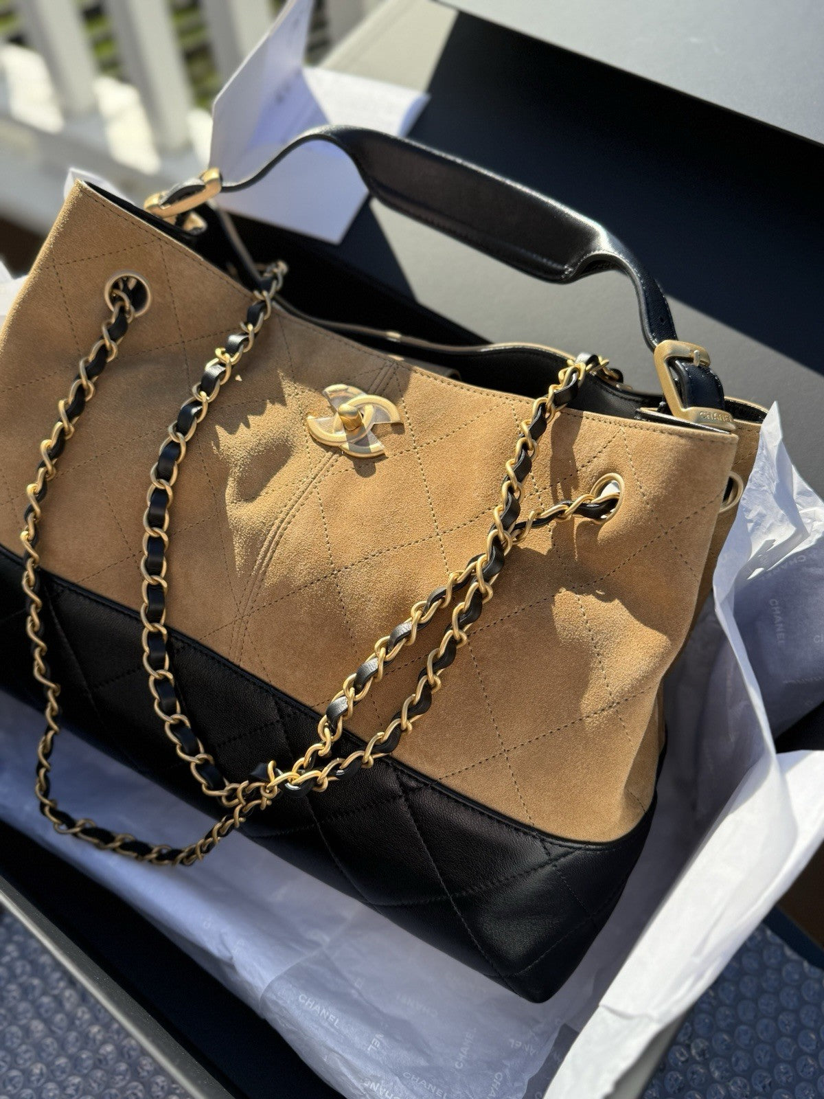 Chanel 25a Tote Bag