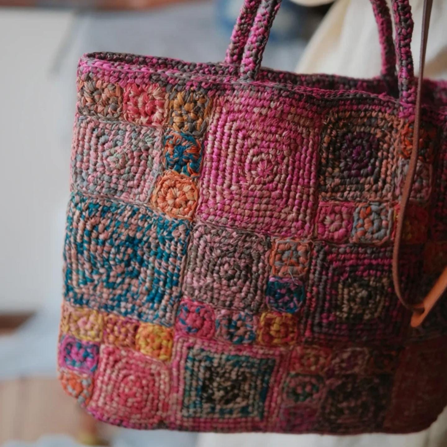One-of-a-Kind Raffia Crochet Bag, Heavy-Duty Handwoven Tote with Magnetic Closure, Bohemian Summer Shoulder Bag, Gift for her